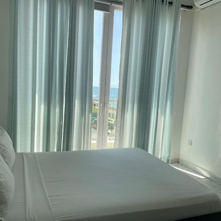 Spectacular Sea View 3 Bedrooms Apartment Коломбо Экстерьер фото
